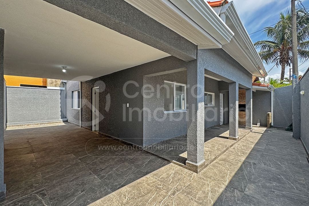 Casa à venda no bairro Ribamar, foto 1